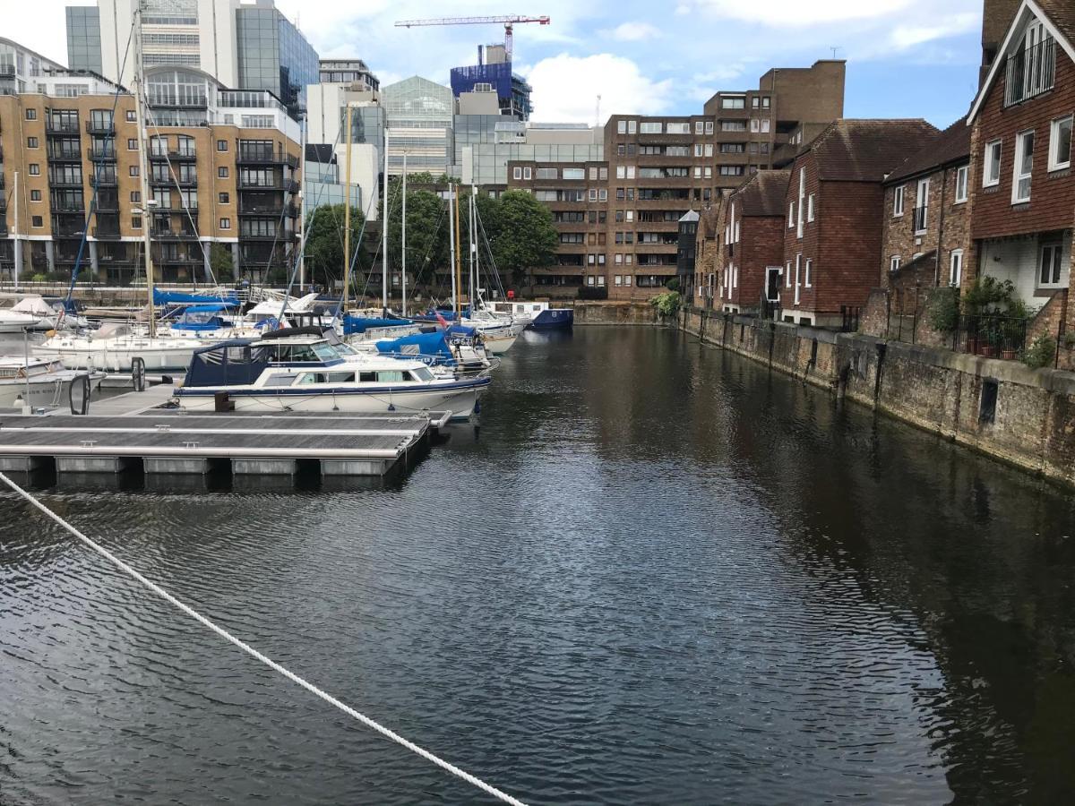 Entire Boat At St Katherine Docks 2 Available Select Using Room Options London Exterior foto