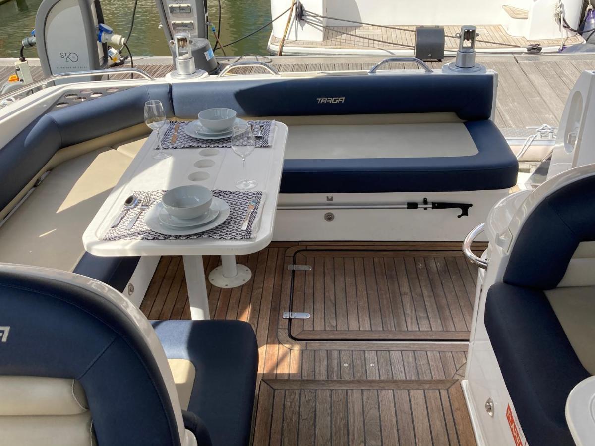 Entire Boat At St Katherine Docks 2 Available Select Using Room Options London Exterior foto