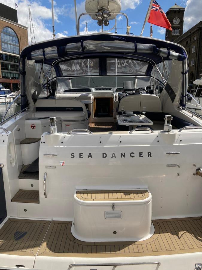 Entire Boat At St Katherine Docks 2 Available Select Using Room Options London Exterior foto