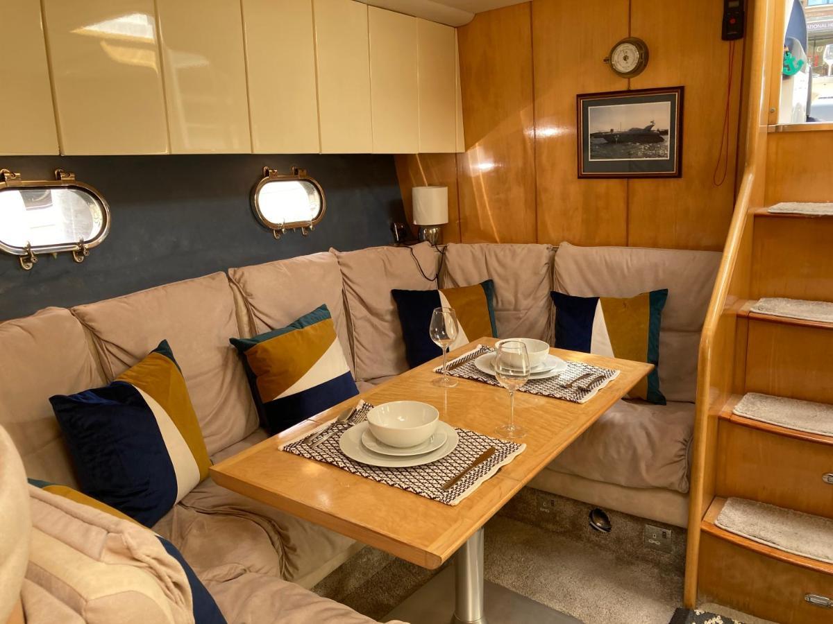 Entire Boat At St Katherine Docks 2 Available Select Using Room Options London Exterior foto