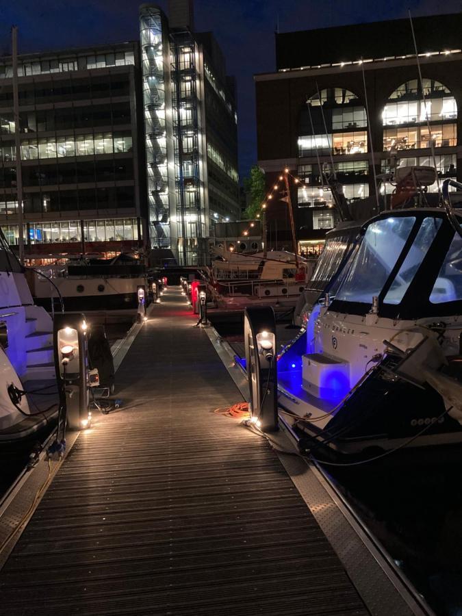 Entire Boat At St Katherine Docks 2 Available Select Using Room Options London Exterior foto
