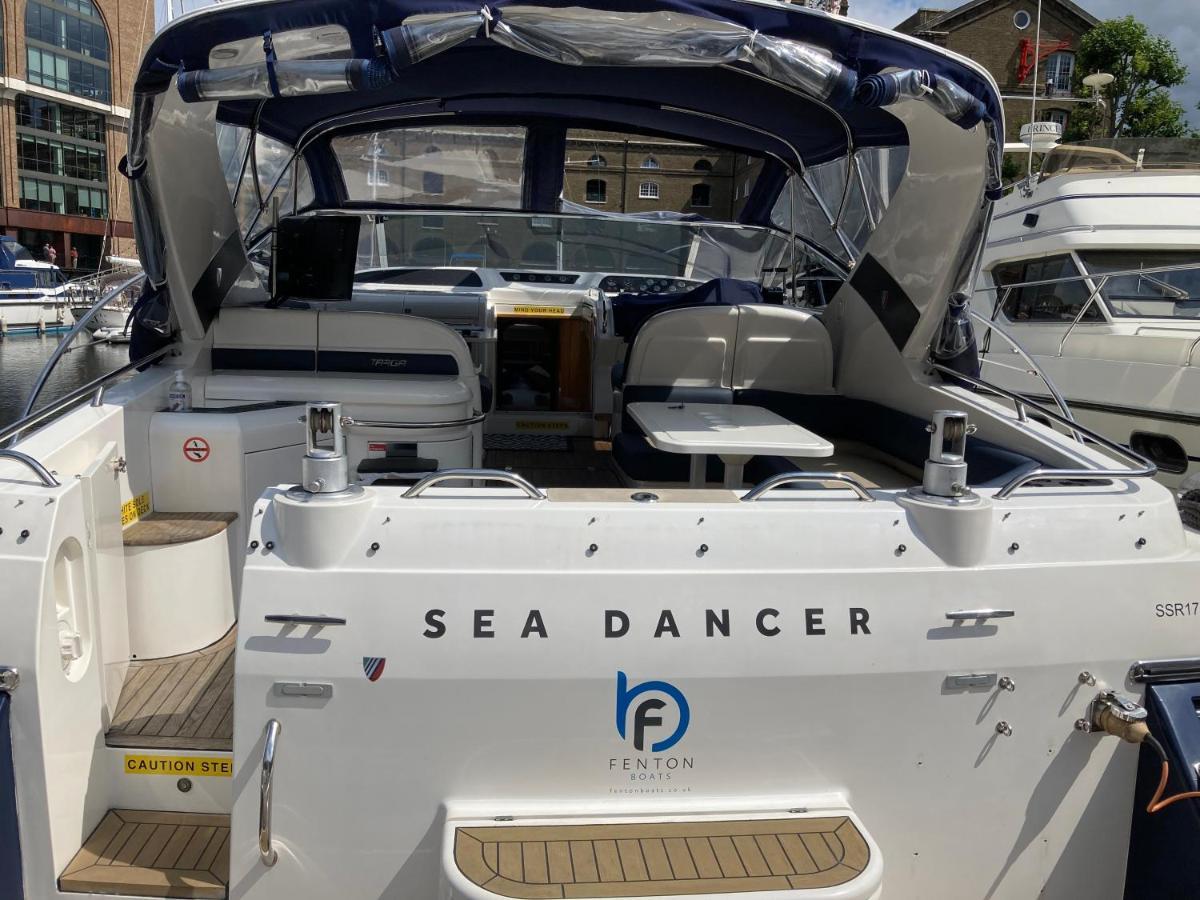 Entire Boat At St Katherine Docks 2 Available Select Using Room Options London Exterior foto
