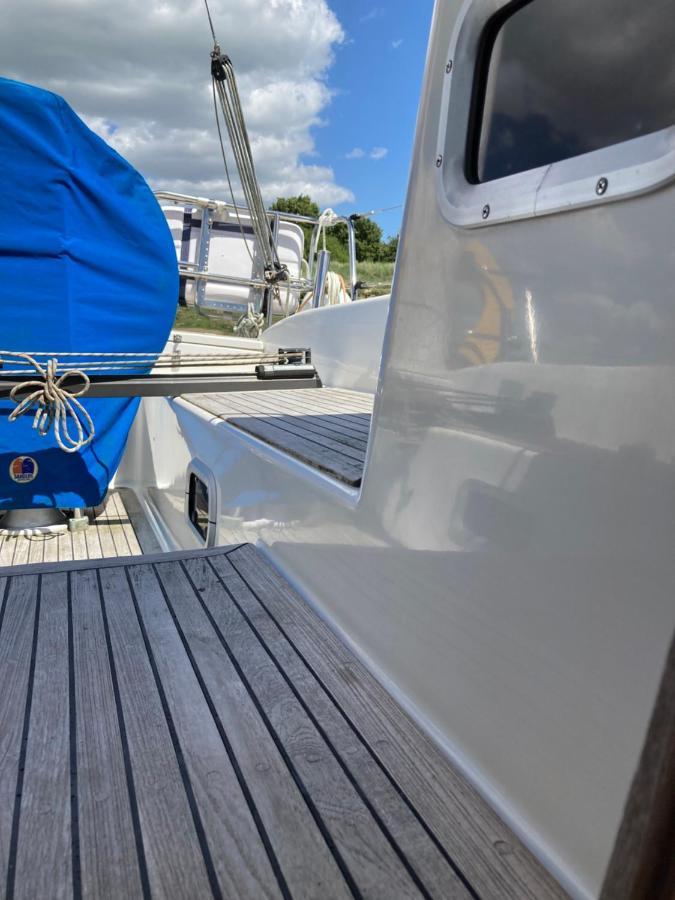 Entire Boat At St Katherine Docks 2 Available Select Using Room Options London Exterior foto