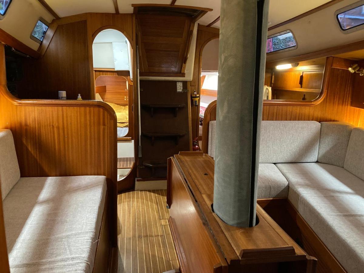 Entire Boat At St Katherine Docks 2 Available Select Using Room Options London Exterior foto
