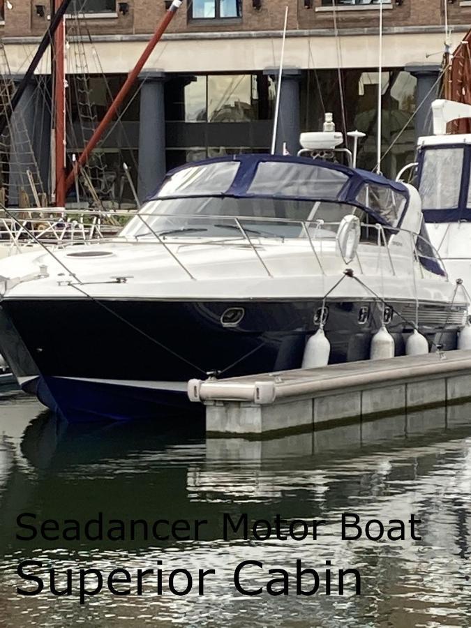 Entire Boat At St Katherine Docks 2 Available Select Using Room Options London Exterior foto
